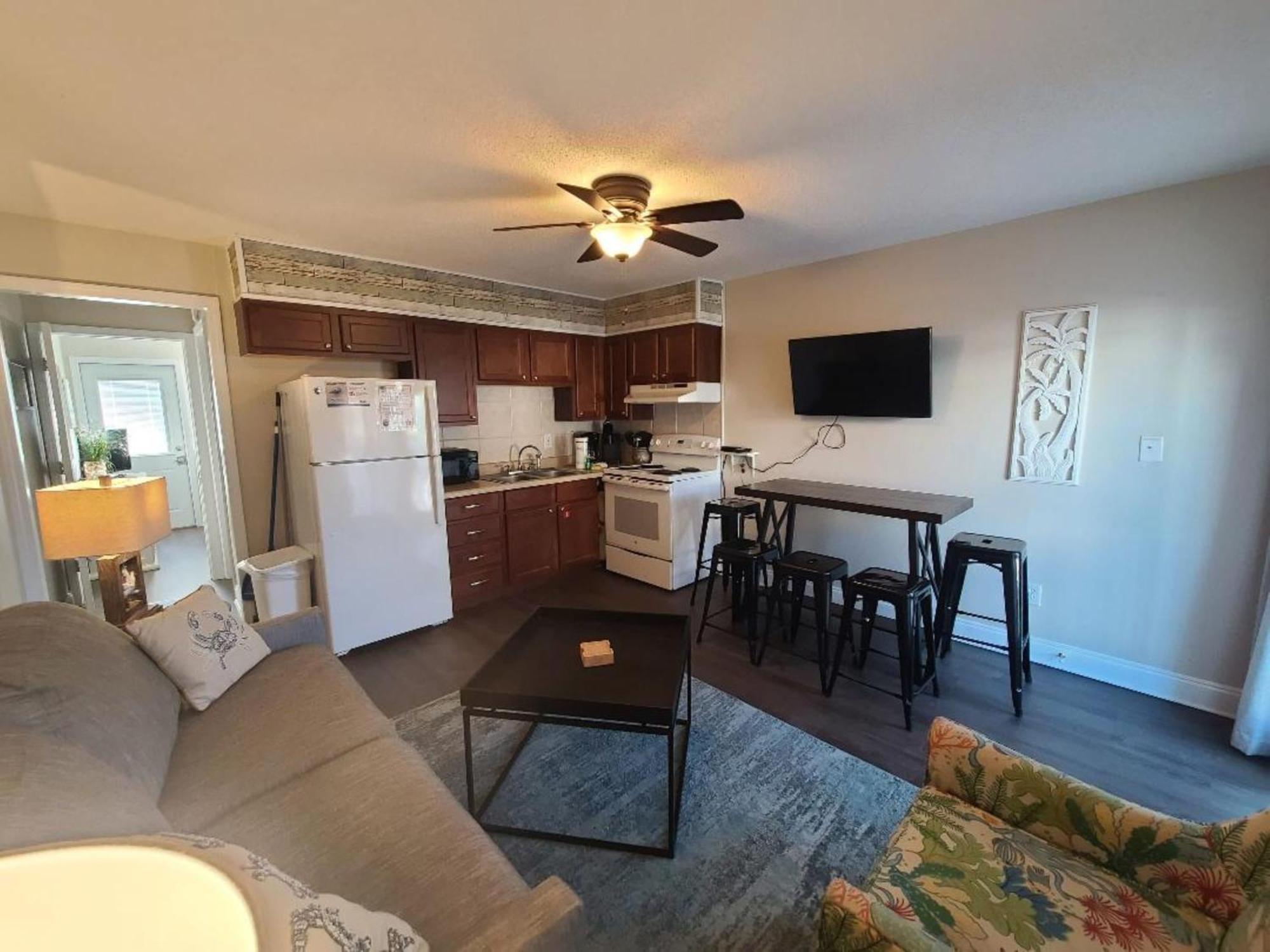 Cozy Condo Just Steps To The Beach, Unit 2 - Sleeps 4 Gulf Shores Exteriör bild
